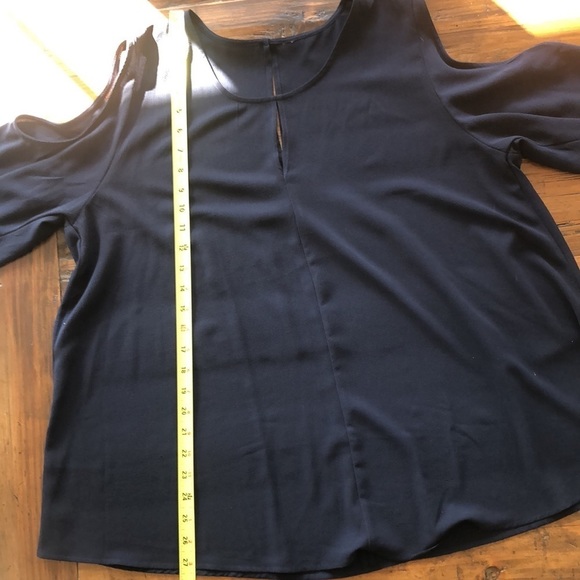 NAVY blouse with peekaboo shoulder plus size - Picture 8 of 9